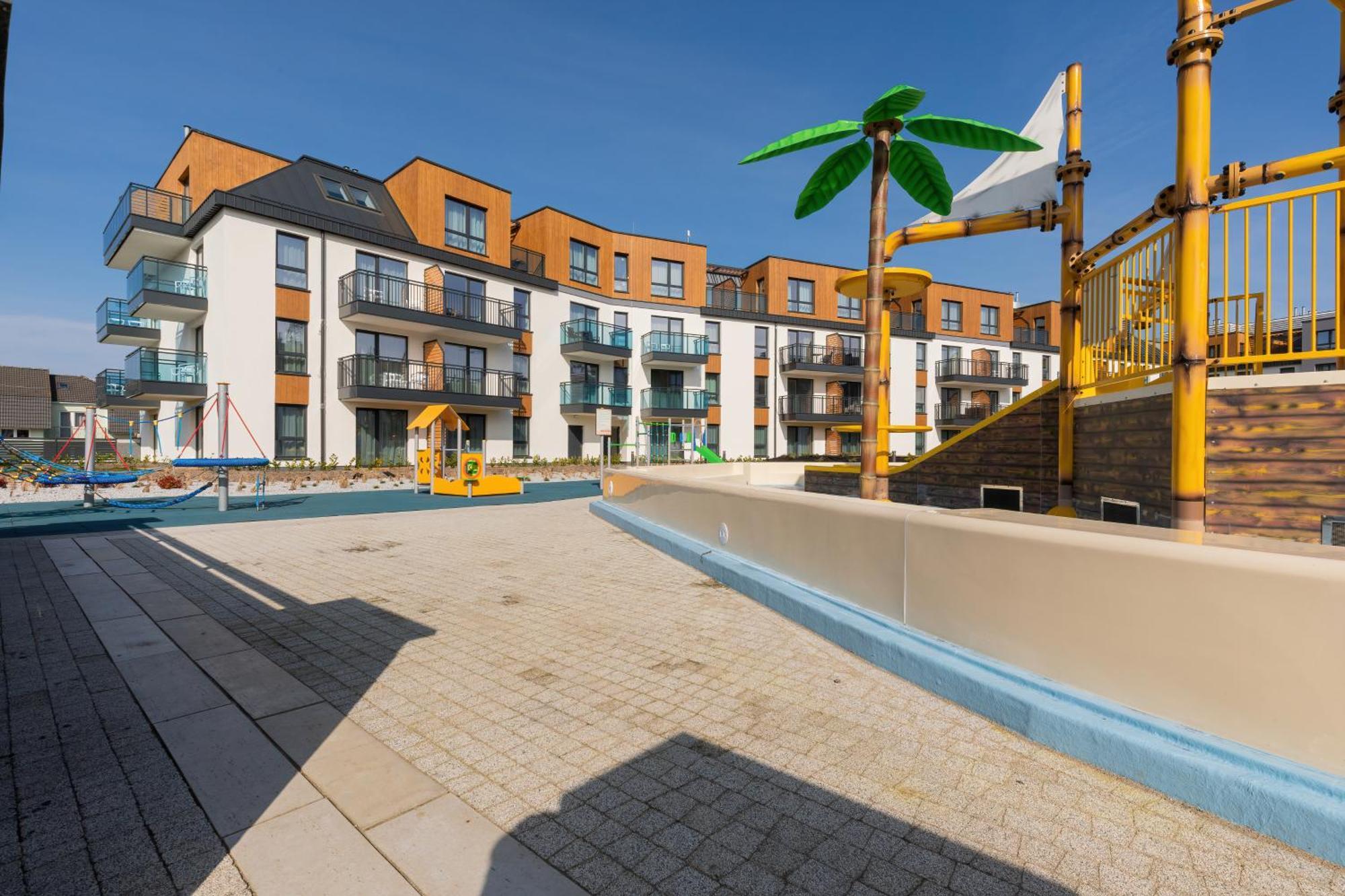 Bel Mare Resort Apartment With Parking By Noclegi Renters เมียนซิดดรอแย ภายนอก รูปภาพ
